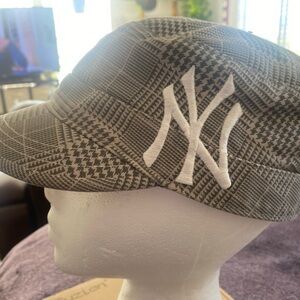 Gray Plaid Women's Hat